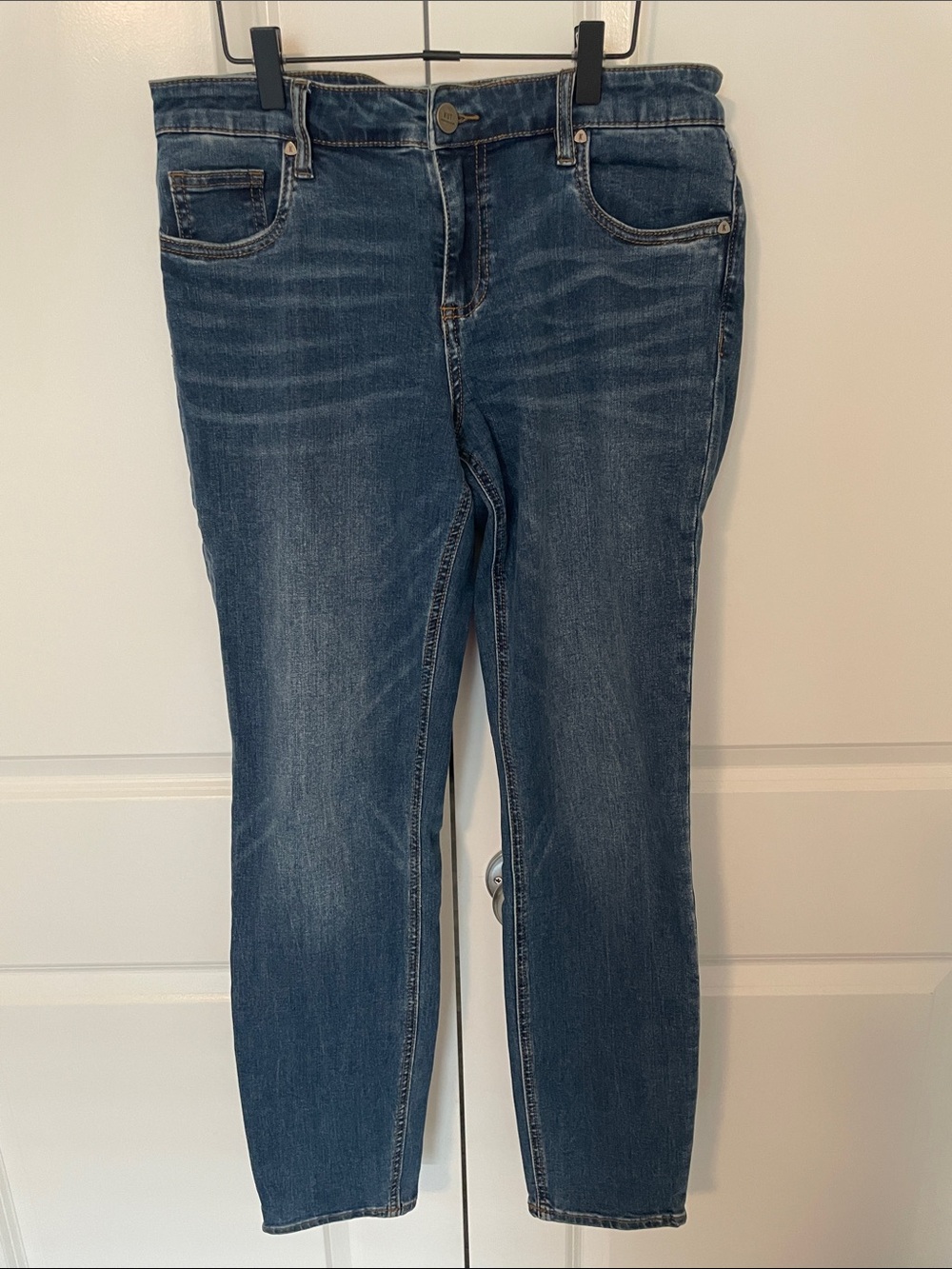 KUT from the Kloth Jeans size 8 Slouchy Boyfriend Cut